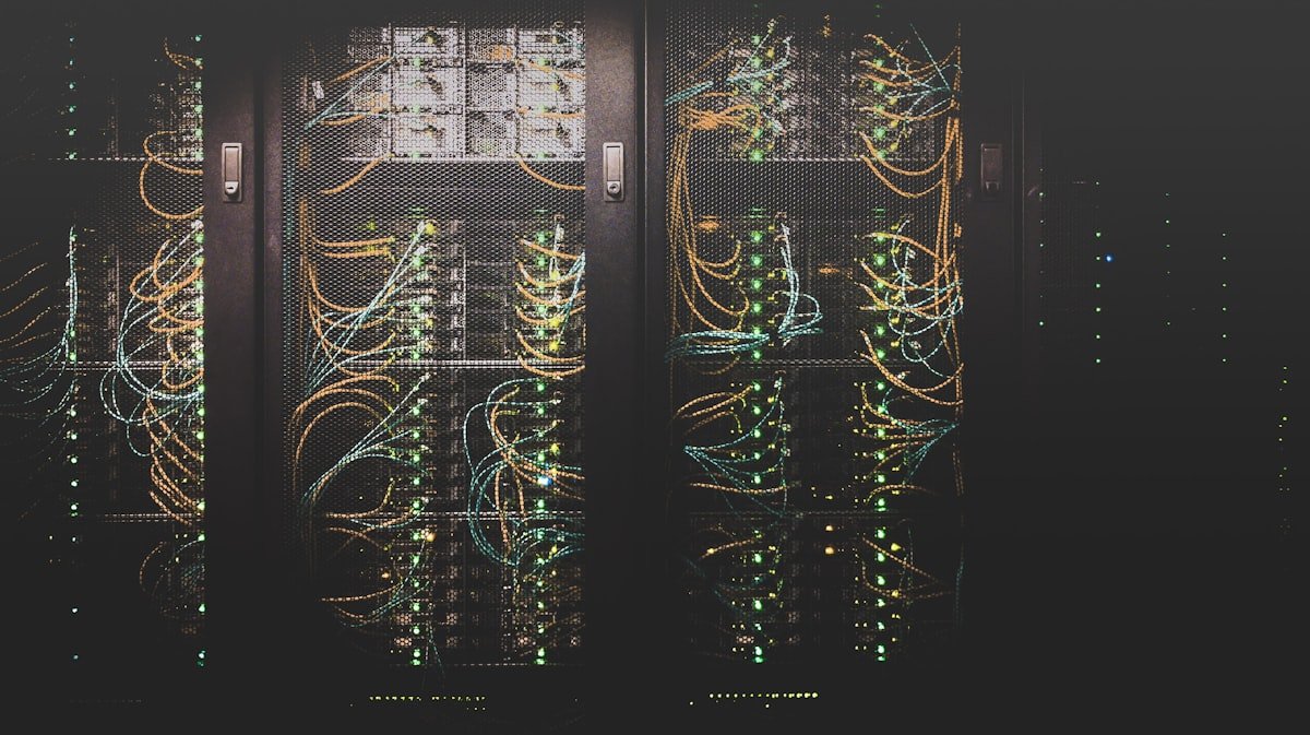 24/7 Cloud Server Infrastructure and Live Uptime Monitoring
